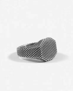 ANELLO CHEVALIER OTTAGONO PUNTINATO IN ARGENTO