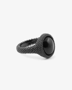 ANELLO CHEVALIER OVALE PUNTINATO TOTAL BLACK CON PIETRA NERA