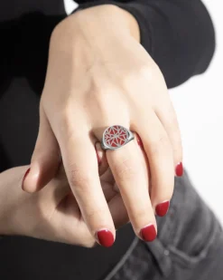 ANELLO CHEVALIER TONDO SIGNATURE SOLOMOSTRY IN ARGENTO