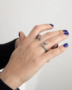 ANELLO DUE DITA SERPENTE SNAKE TWINS IN ARGENTO CON PIETRA NERA