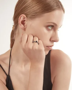 ANELLO FEDINA SOLITARIO FOGLIE CON ZIRCONIA CUBICA NERA