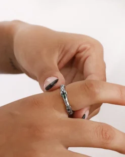 ANELLO SERPENTE UROBORO ETERNAL GREEN IN ARGENTO CON ROSE E BRILLANTI VERDI