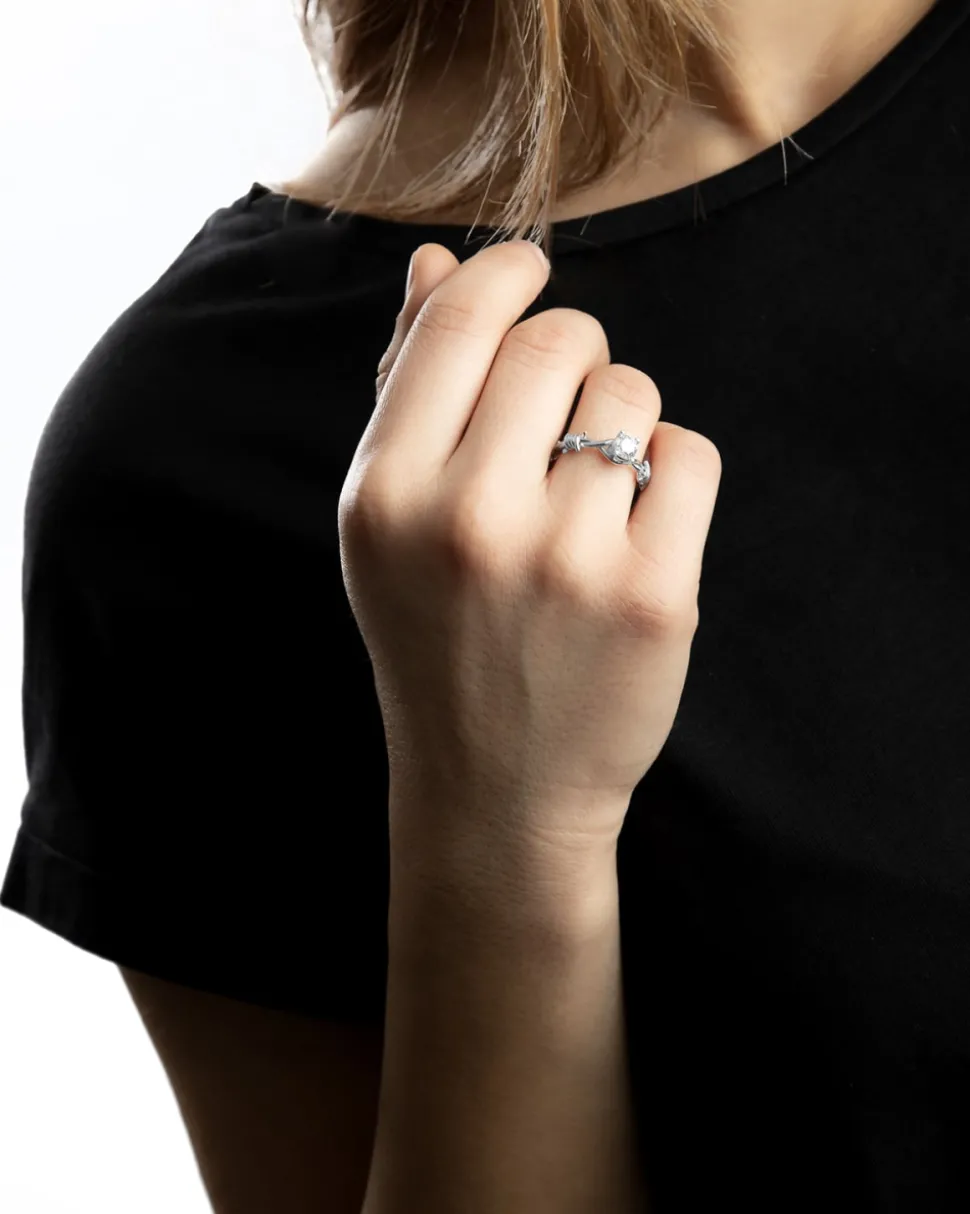 ANELLO SOLITARIO FILO SPINATO IN ARGENTO