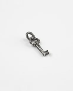 CIONDOLO CHARM CHIAVE PUNTINATA