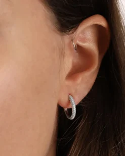 ORECCHINO A CERCHIO MEDIO FILO TONDO IN ARGENTO CON BRILLANTI